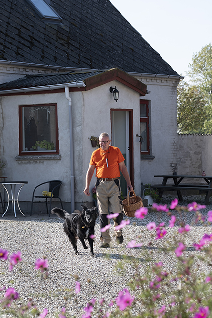 Bent Hansen lever et aktivt liv med nedsat hørelse. Foto: Hanne Loop